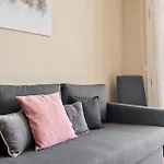 Appartement Lovely 2-bed 10 Mins Walk From Puerto Banus Marbellac